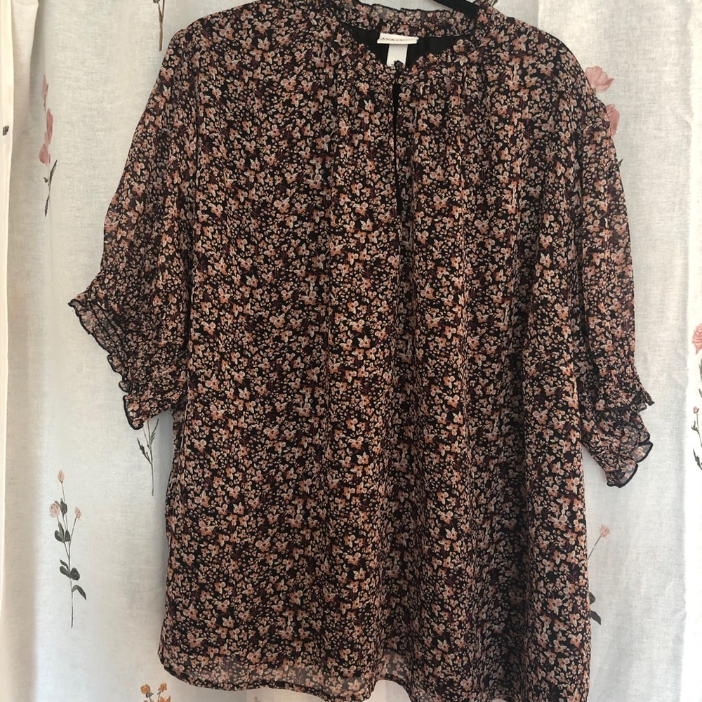 Floral Blouse with Smocked Collar and Sleeves